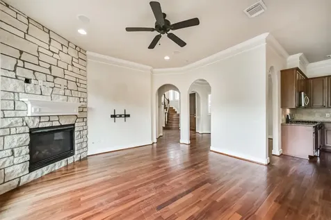 11025 Robin Hood Court Houston TX 77043