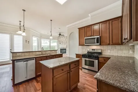 11025 Robin Hood Court Houston TX 77043