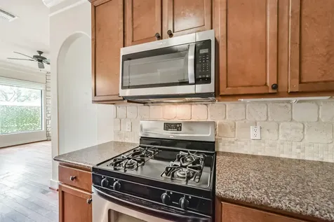 11025 Robin Hood Court Houston TX 77043