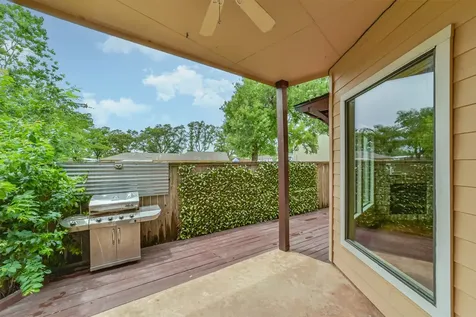 11025 Robin Hood Court Houston TX 77043