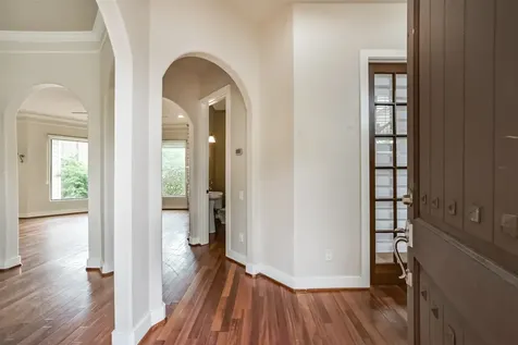 11025 Robin Hood Court Houston TX 77043