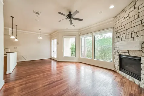 11025 Robin Hood Court Houston TX 77043