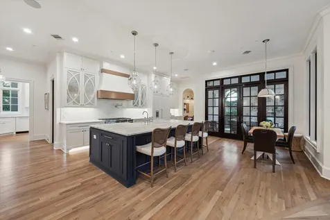 20 Lacewood Lane Houston TX 77024