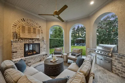 20 Lacewood Lane Houston TX 77024