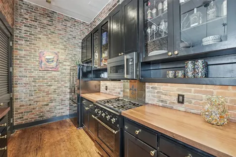 2318 Market Street 12 Galveston TX 77550