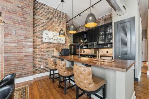 2318 Market Street 12 Galveston TX 77550