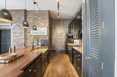 2318 Market Street 12 Galveston TX 77550