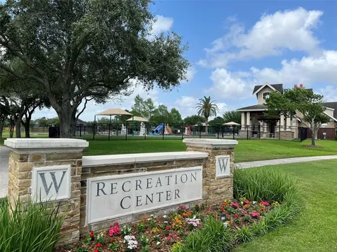 6180 Derby Court League City TX 77573