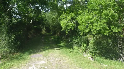 630 Fm 2917 Road Alvin TX 77511