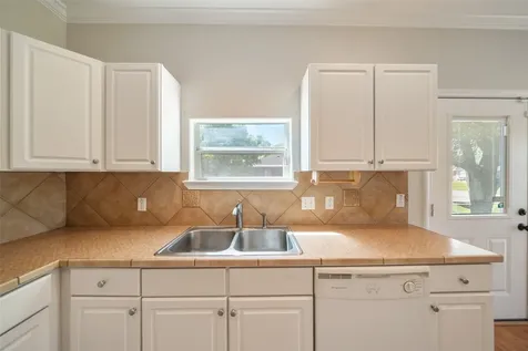 3802 Barracuda Lane La Porte TX 77571