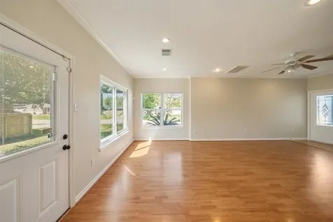 3802 Barracuda Lane La Porte TX 77571