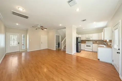 3802 Barracuda Lane La Porte TX 77571