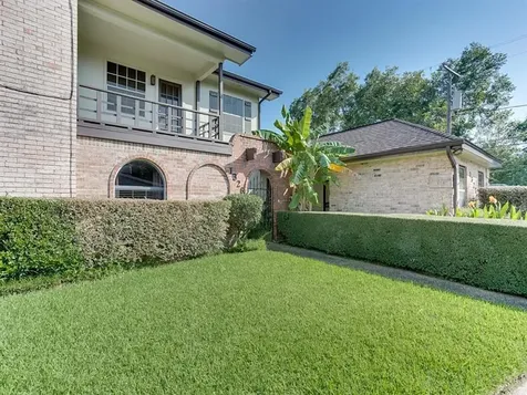 1326 Town Circle Circle 1 Baytown TX 77520