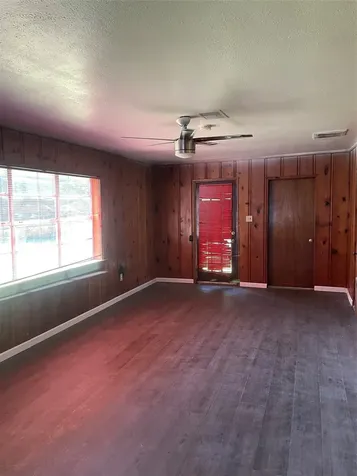 6627 Eastwood Street Houston TX 77021