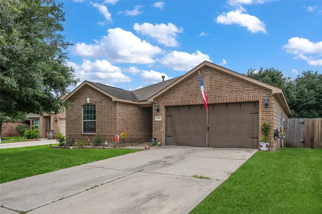 308 Lazy Pine Court Conroe TX 77304