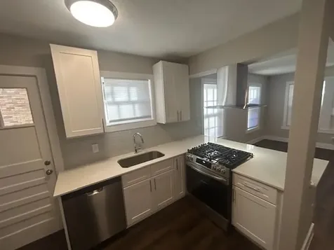 2424 Avenue 0 1/2 Street 4 Galveston TX 77550