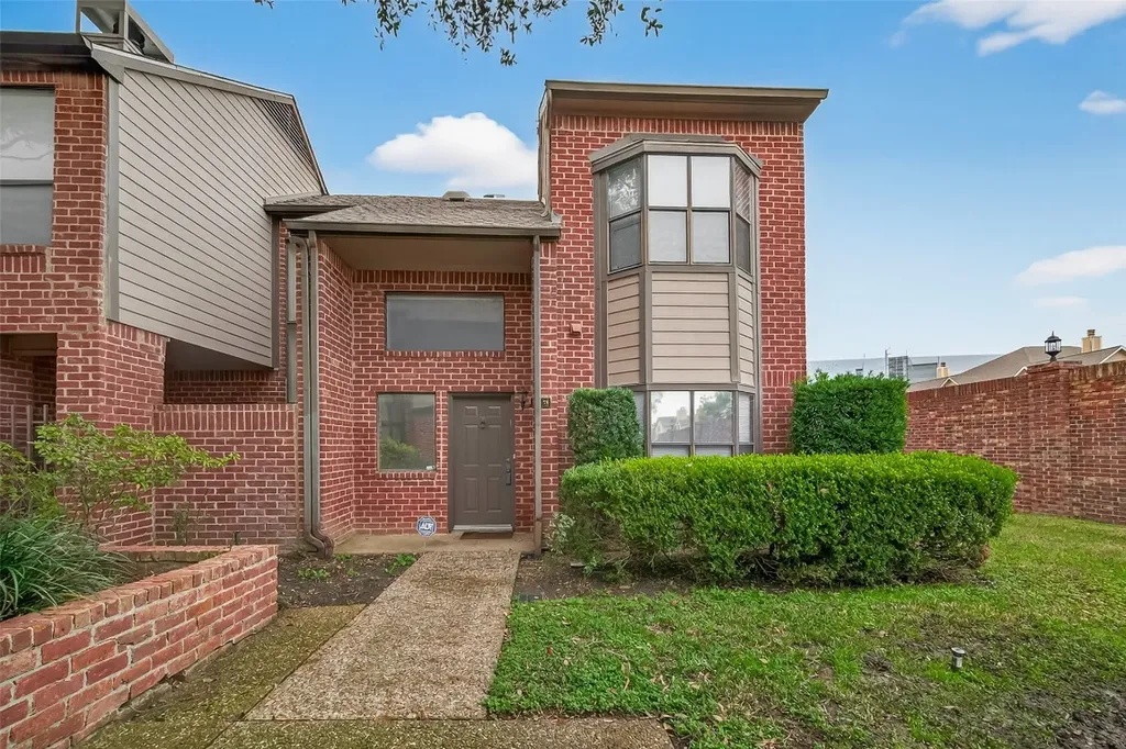7447 Cambridge Street 79 Houston TX 77054
