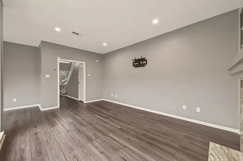 7447 Cambridge Street 79 Houston TX 77054