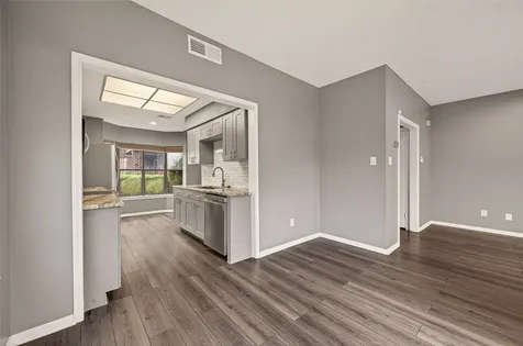 7447 Cambridge Street 79 Houston TX 77054