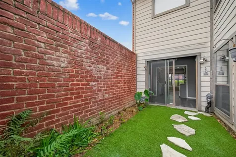 7447 Cambridge Street 79 Houston TX 77054