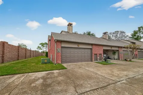 7447 Cambridge Street 79 Houston TX 77054