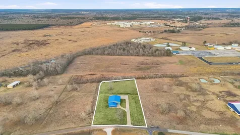 369 Air Park Drive Livingston TX 77351