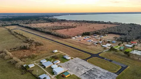369 Air Park Drive Livingston TX 77351