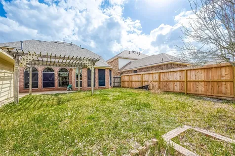 2422 Leanett Way Pearland TX 77584