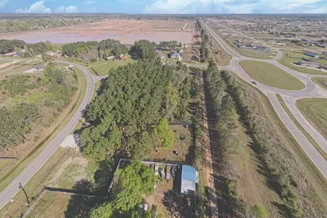 36 Road 5029 Cleveland TX 77327
