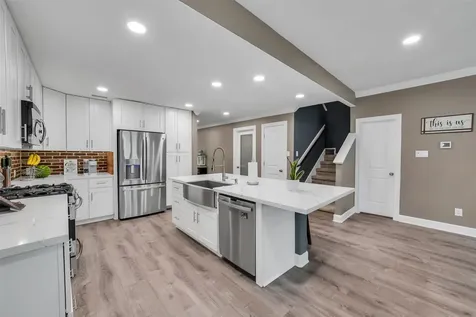 2403 Lakecrest Village Court Katy TX 77493