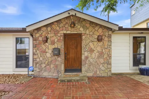 1918 Vassar Street Houston TX 77098