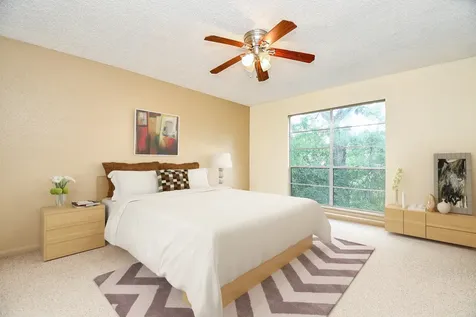 6533 Bayou Glen Road 6533 Houston TX 77057