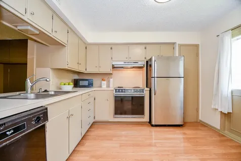 6533 Bayou Glen Road 6533 Houston TX 77057