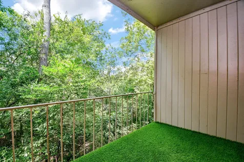 6533 Bayou Glen Road 6533 Houston TX 77057