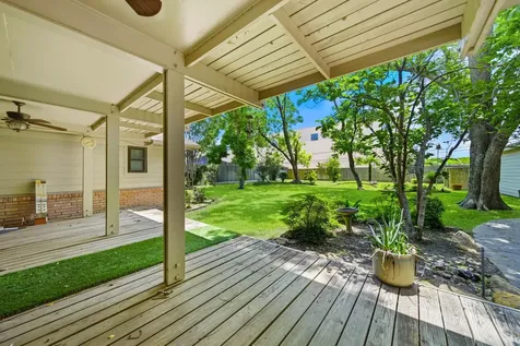 5117 Valerie Street Bellaire TX 77401