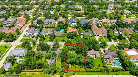 5117 Valerie Street Bellaire TX 77401