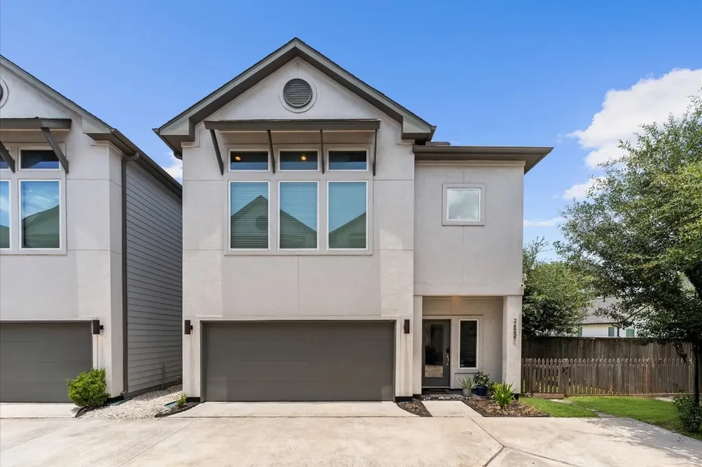 2422 Cochran Street Houston TX 77009