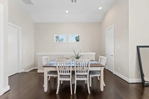 2422 Cochran Street Houston TX 77009