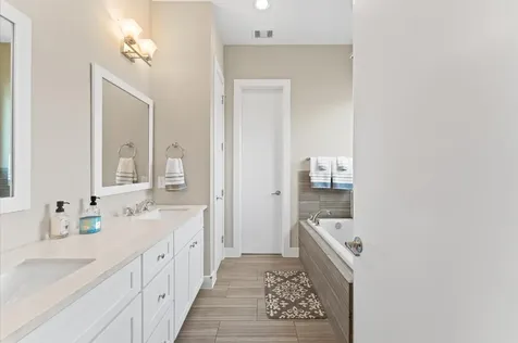 2422 Cochran Street Houston TX 77009