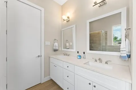2422 Cochran Street Houston TX 77009