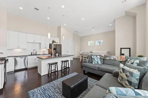 2422 Cochran Street Houston TX 77009