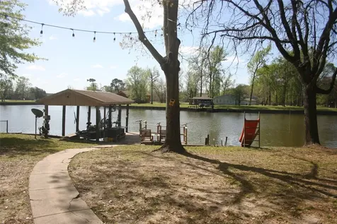 24 Lazy Bend Drive Huntsville TX 77320