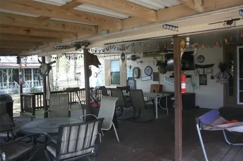 24 Lazy Bend Drive Huntsville TX 77320