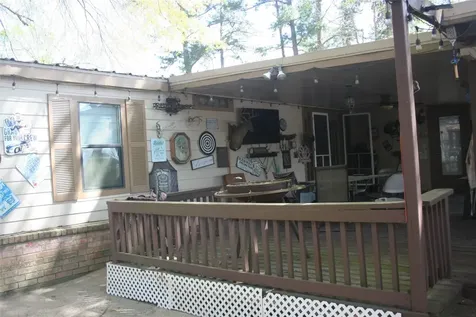 24 Lazy Bend Drive Huntsville TX 77320