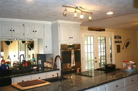 24 Lazy Bend Drive Huntsville TX 77320