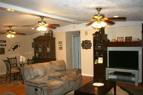 24 Lazy Bend Drive Huntsville TX 77320