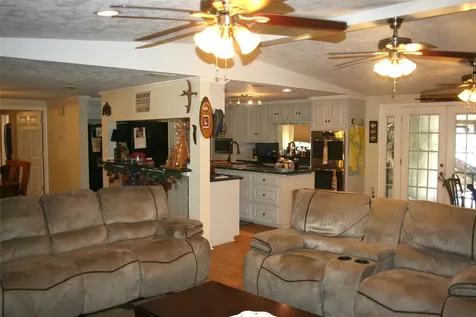 24 Lazy Bend Drive Huntsville TX 77320