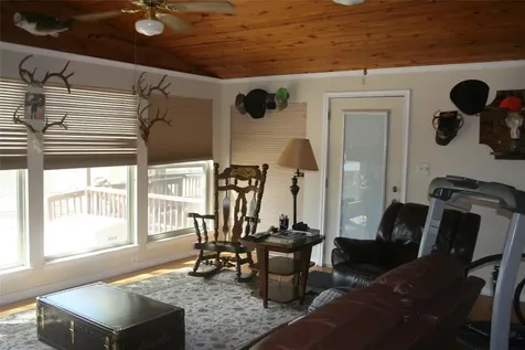 24 Lazy Bend Drive Huntsville TX 77320