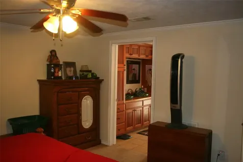 24 Lazy Bend Drive Huntsville TX 77320