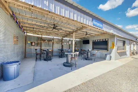 710 S May Street Madisonville TX 77864